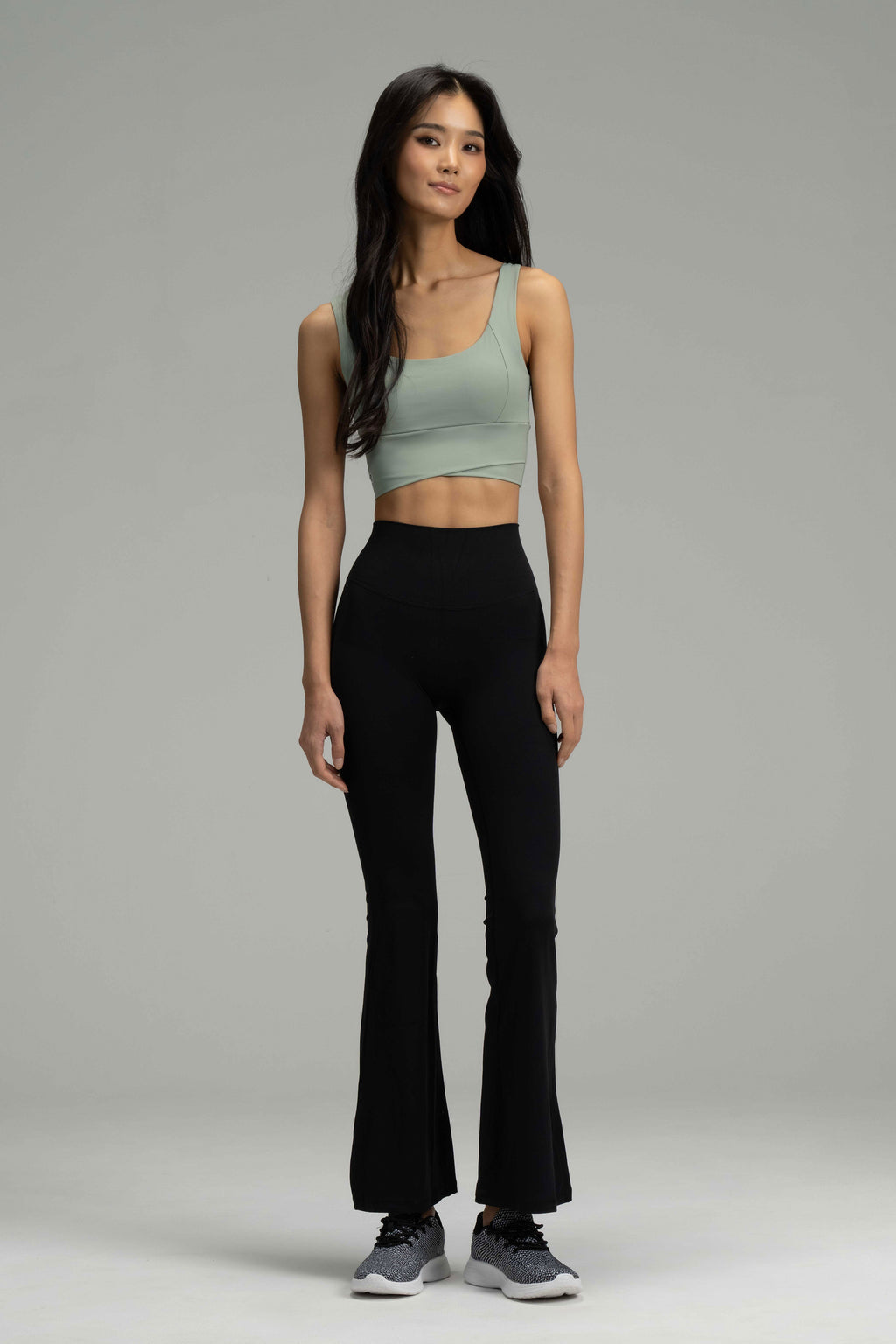 ContourHold V-Cut Sports Bra